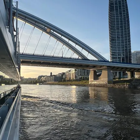 شقة No1 Dream View براتسيلافا